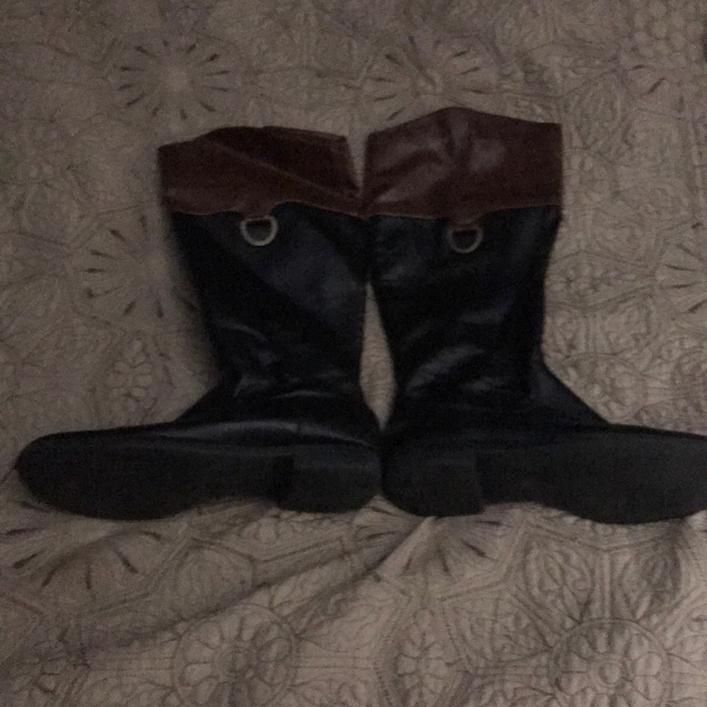 Boots - Picture 2 of 2